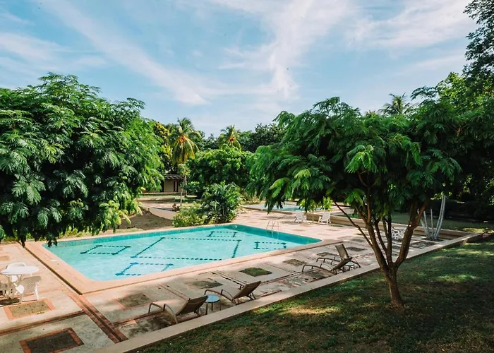 Diriá Hotel 3*